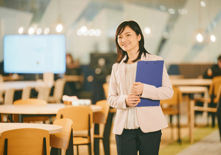 コンシェルジュスタッフが巡回している写真